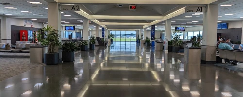 United Airlines BTR Terminal – Baton Rouge Metropolitan Airport