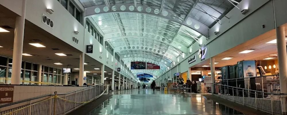 Frontier Airlines SBN Terminal – South Bend International Airport